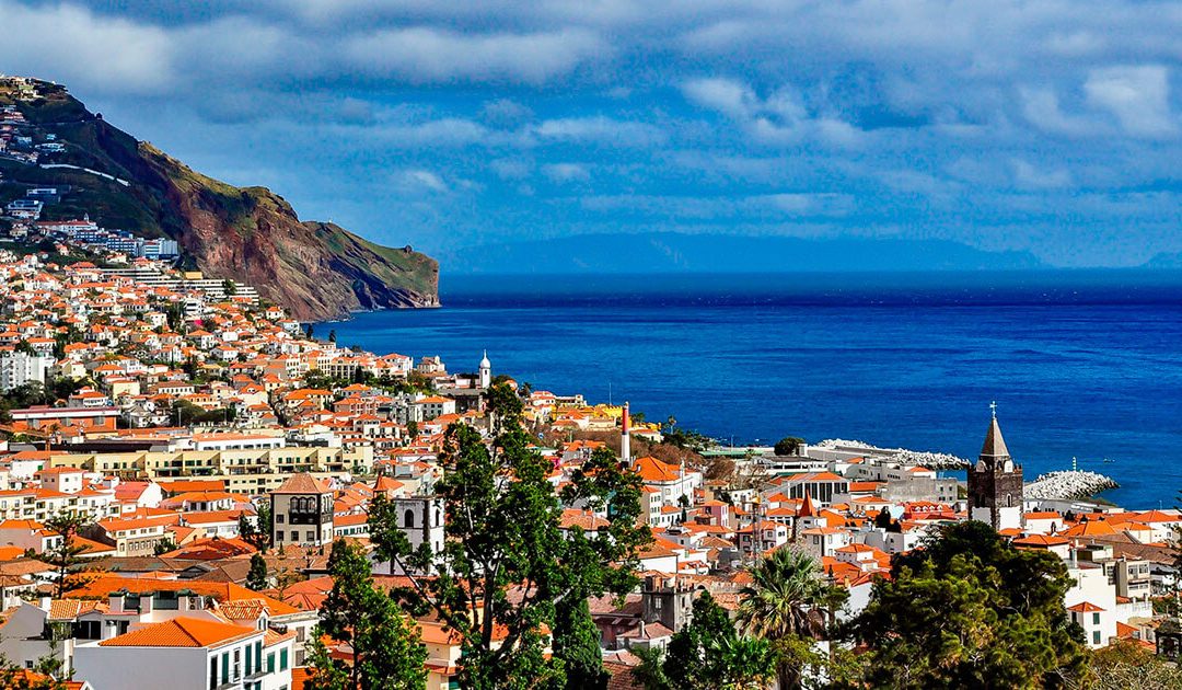 Золота віза Португалії: вибір острова Мадейра