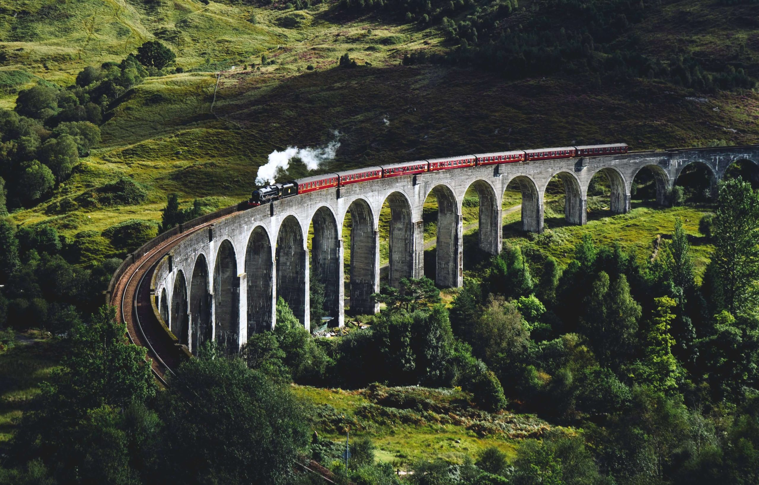 retiring to portugal from uk